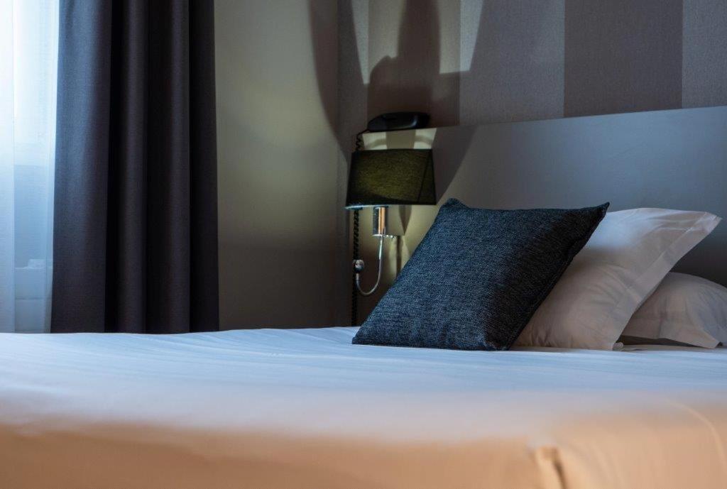Brit Hotel Le Galion & Spa บินิค ภายนอก รูปภาพ