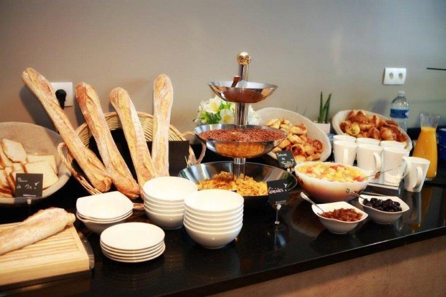 Brit Hotel Le Galion & Spa บินิค ภายนอก รูปภาพ