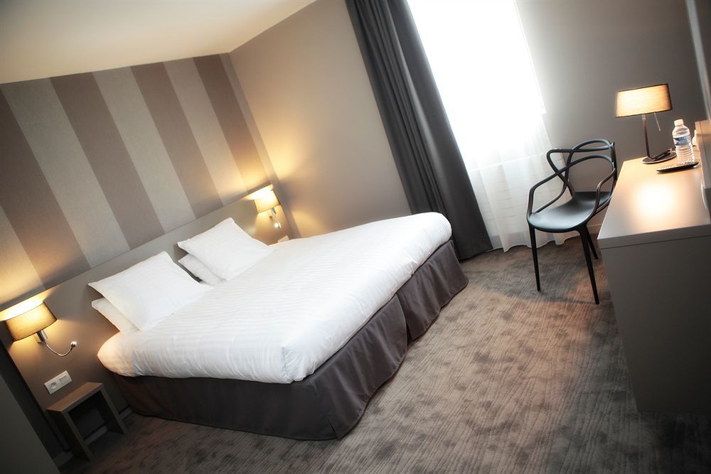 Brit Hotel Le Galion & Spa บินิค ภายนอก รูปภาพ