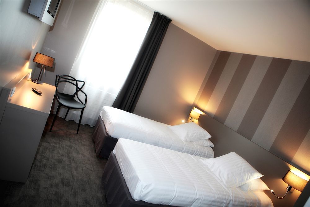 Brit Hotel Le Galion & Spa บินิค ภายนอก รูปภาพ